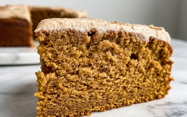 Gâteau Épicé Végétalien Citrouille: Moelleux & Parfait
